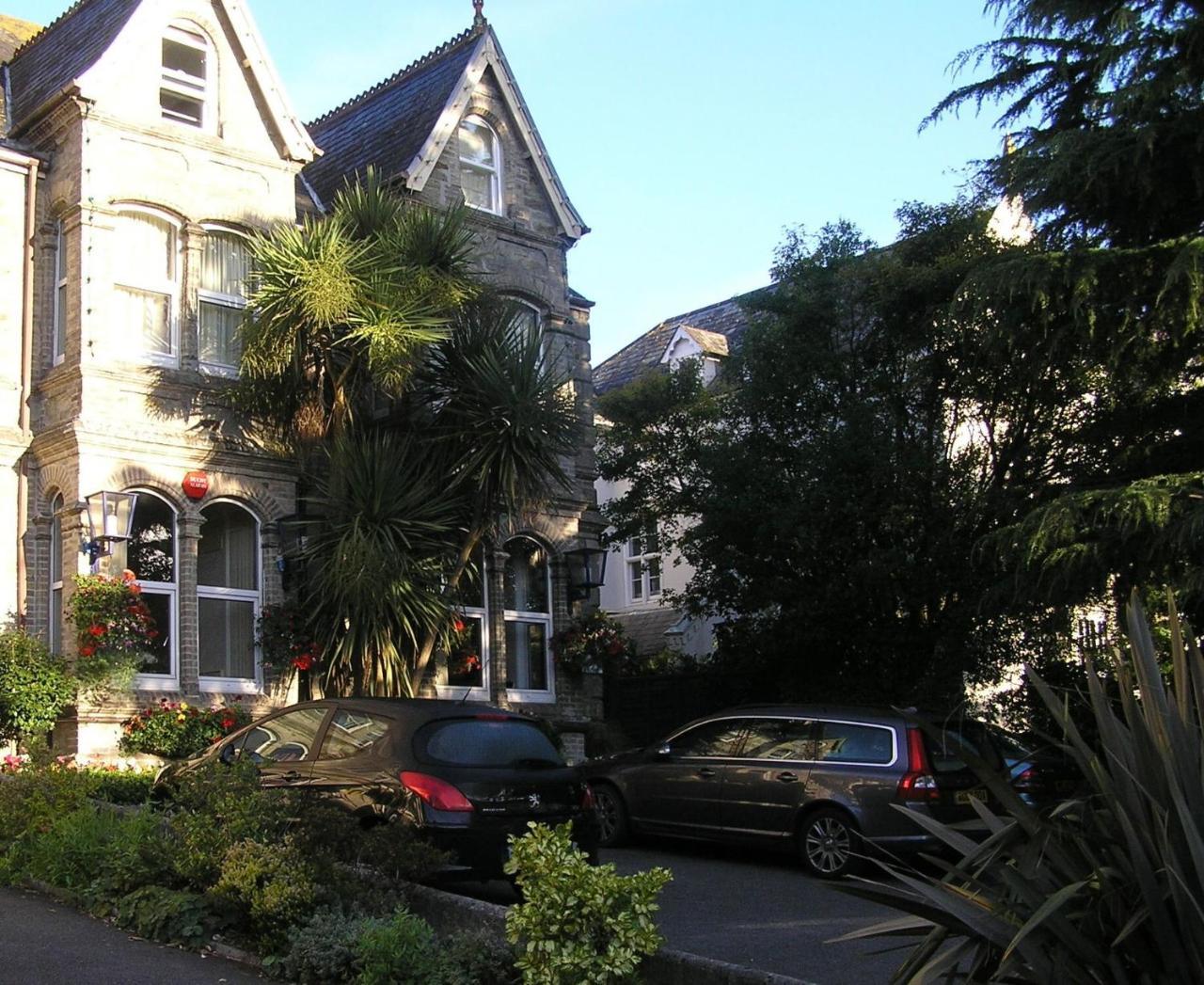 Townhouse Rooms Truro Bagian luar foto
