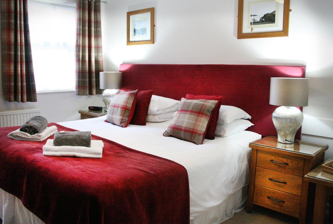 Townhouse Rooms Truro Bagian luar foto